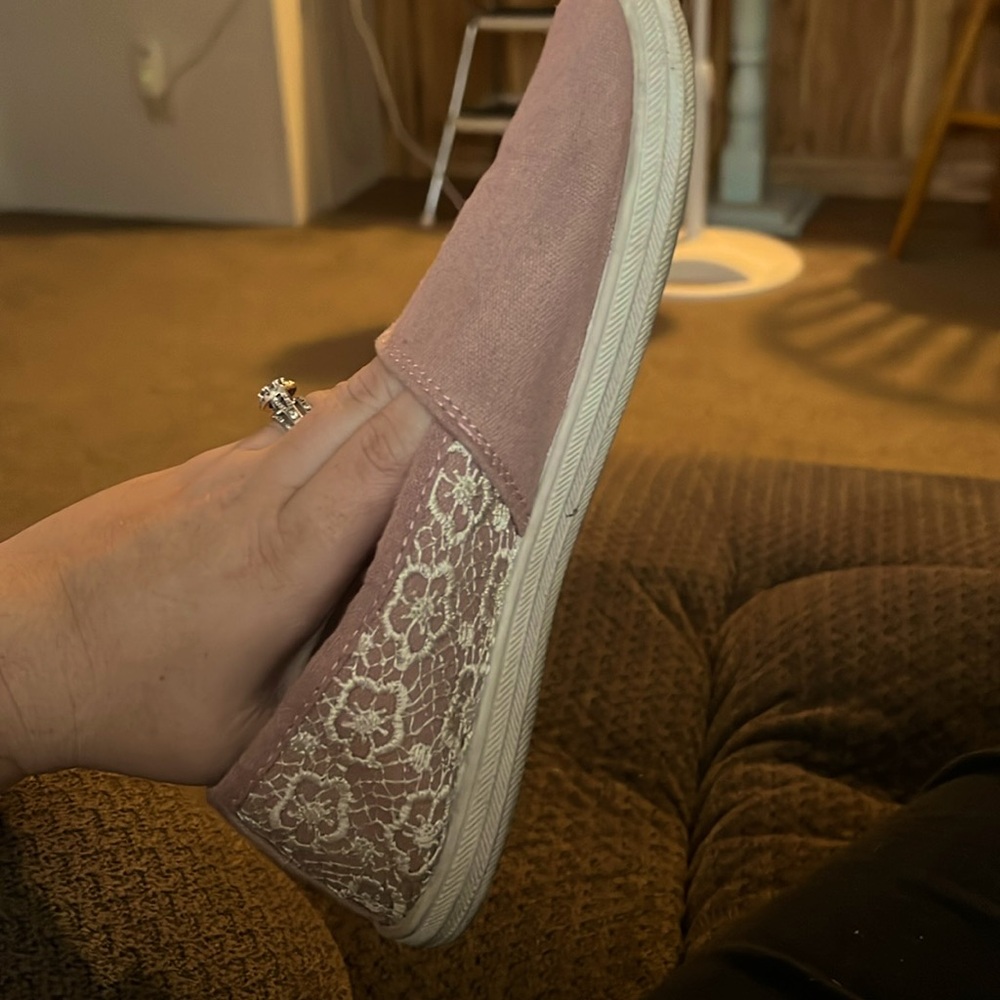 Pink flats